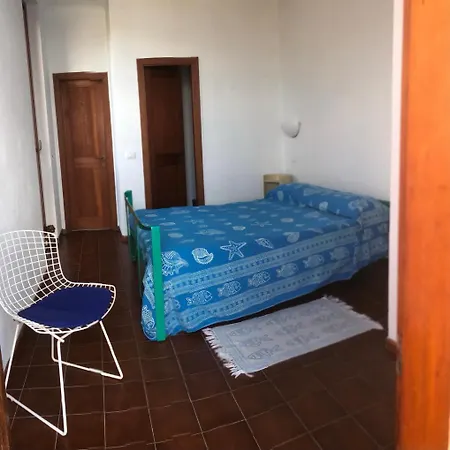 Su Capo Bianco