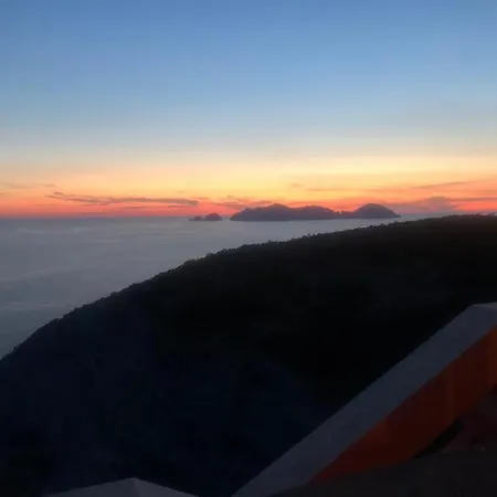 Su Capo Bianco Villa *