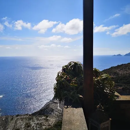 Su Capo Bianco Villa *