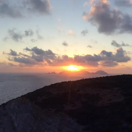 Villa Su Capo Bianco